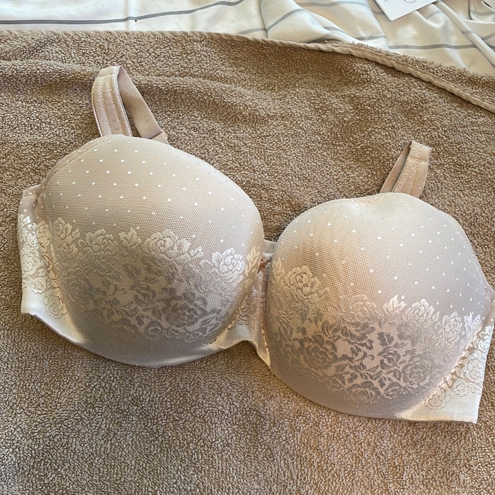 Stunning Support Balconette Bra - 40 DDD